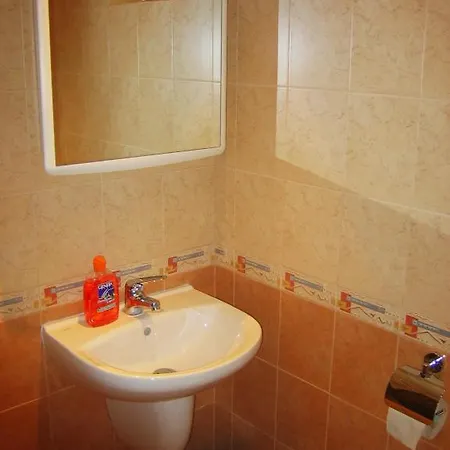 In Complex Lazur 2 Σωζόπολη