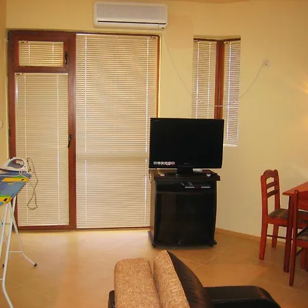 In Complex Lazur 2 *