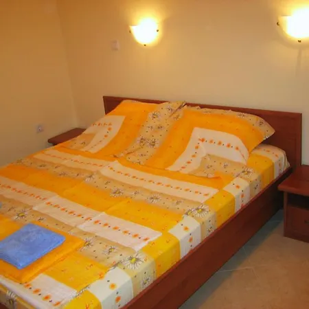 Nedev'S Apartments In Lazur 2 Complex